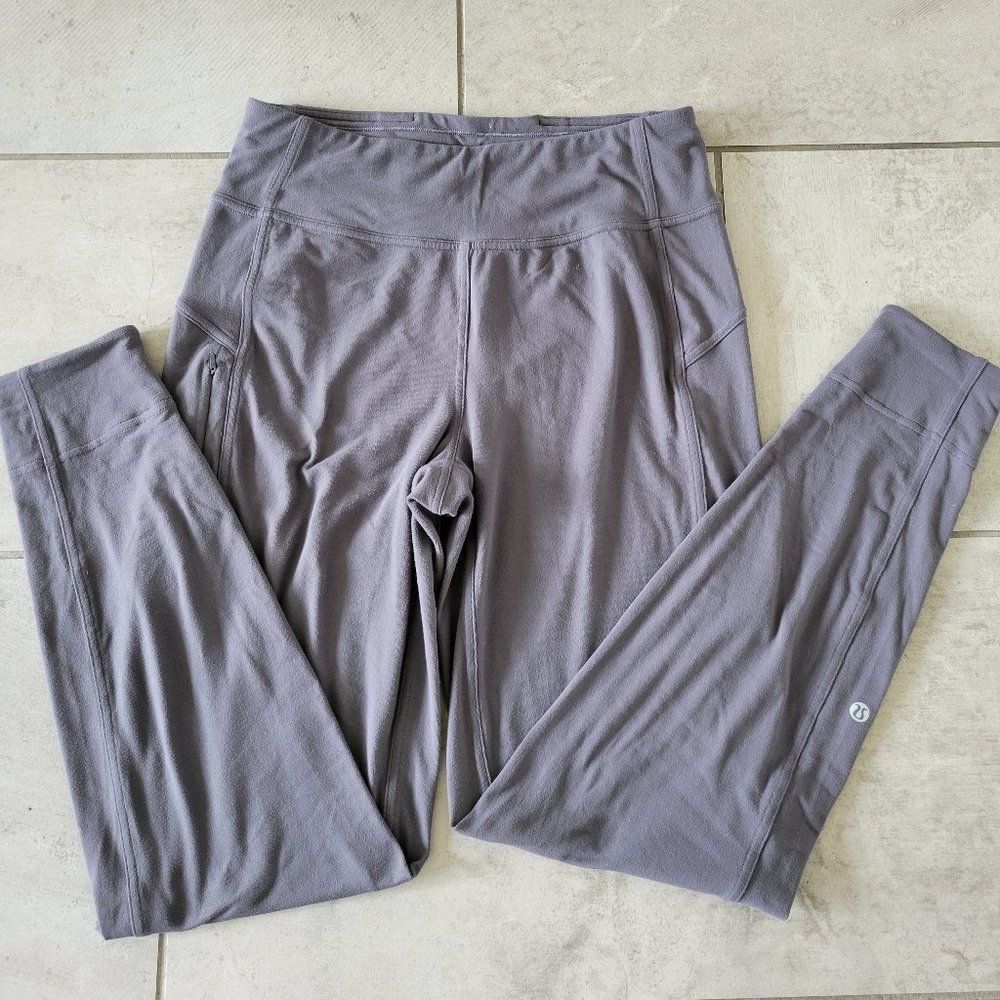 Lululemon athletica nulu jogger size 6